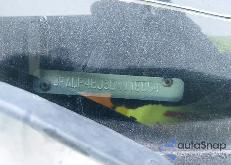 2013 Ford Fiesta Se z USA, uszkodzony, nr VIN 3FADP4BJ3DM118854